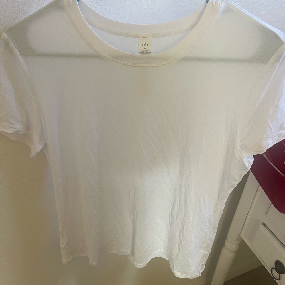ALO Yoga Classic White Short Sleeve Tee